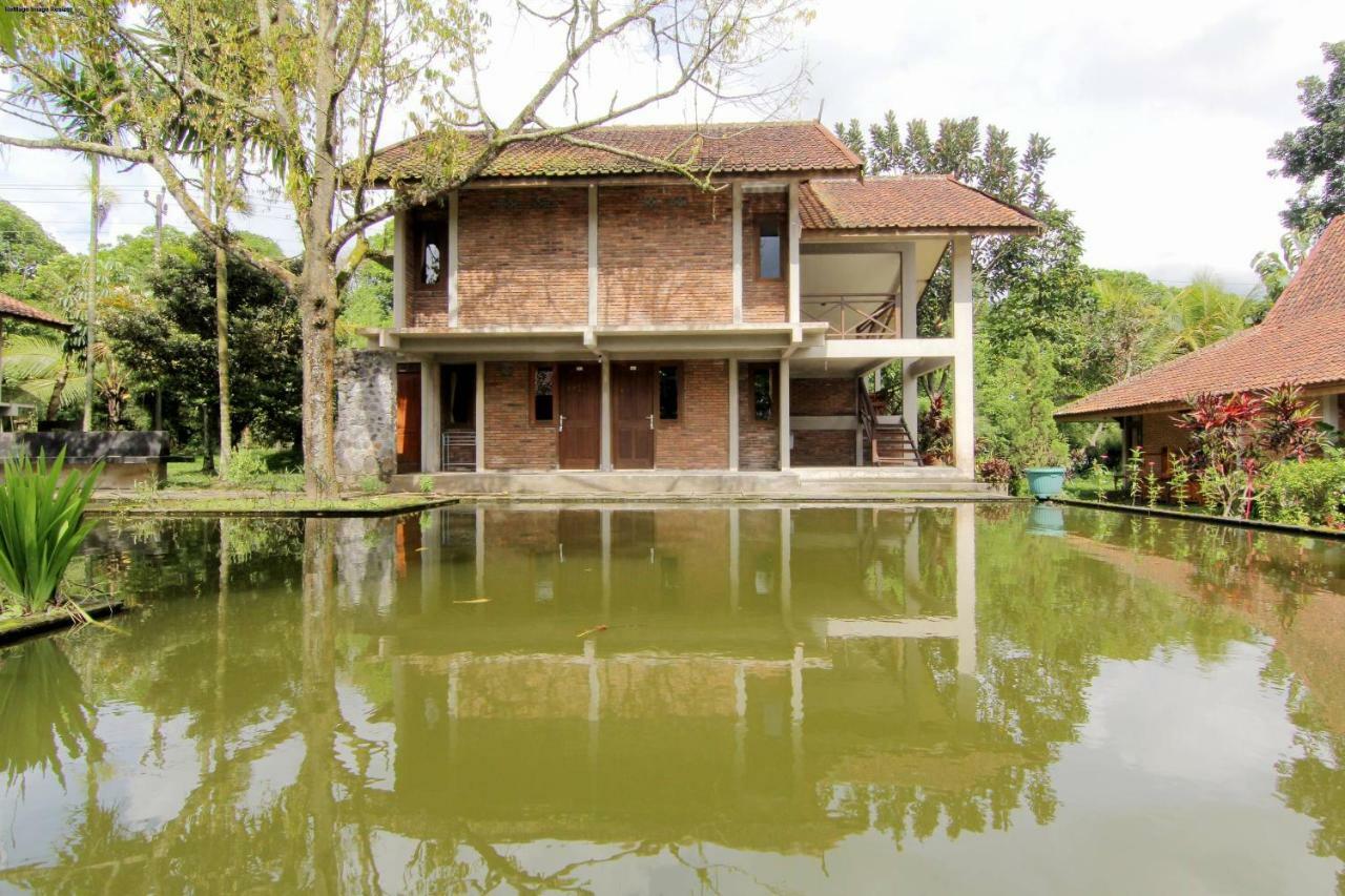 Disaster Oasis Hotel Kaliurang Kültér fotó